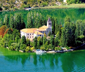 Zamek, Drzewa, Jezioro