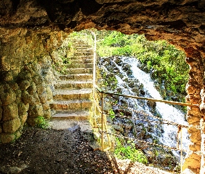 Wodospad, Schody, Jaskinia