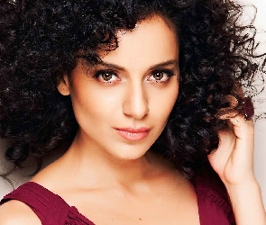 Kangana Ranaut, Włosy, Kręcone, Brunetka