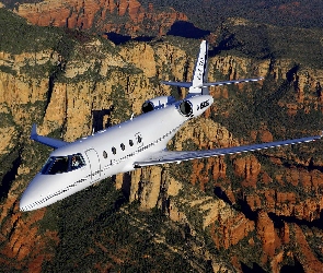 Lot, GulfStream G-150