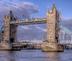 Londyn, Tower Bridge