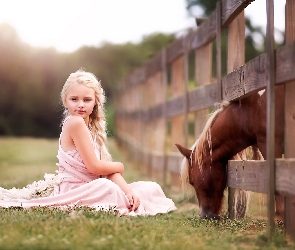 Ogrodzenie, Płot, Dziewczynka, Koń