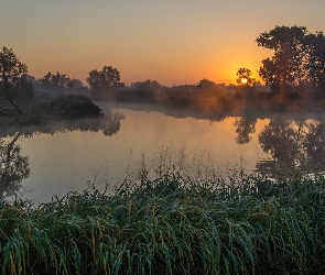 Zachód Słońca, Staw