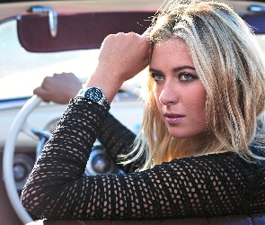 Maria Sharapova, Tenisistka, Dziewczyna