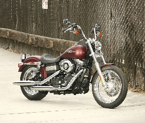 Harley Davidson Dyna Street Bob, Szprychy, Silnik