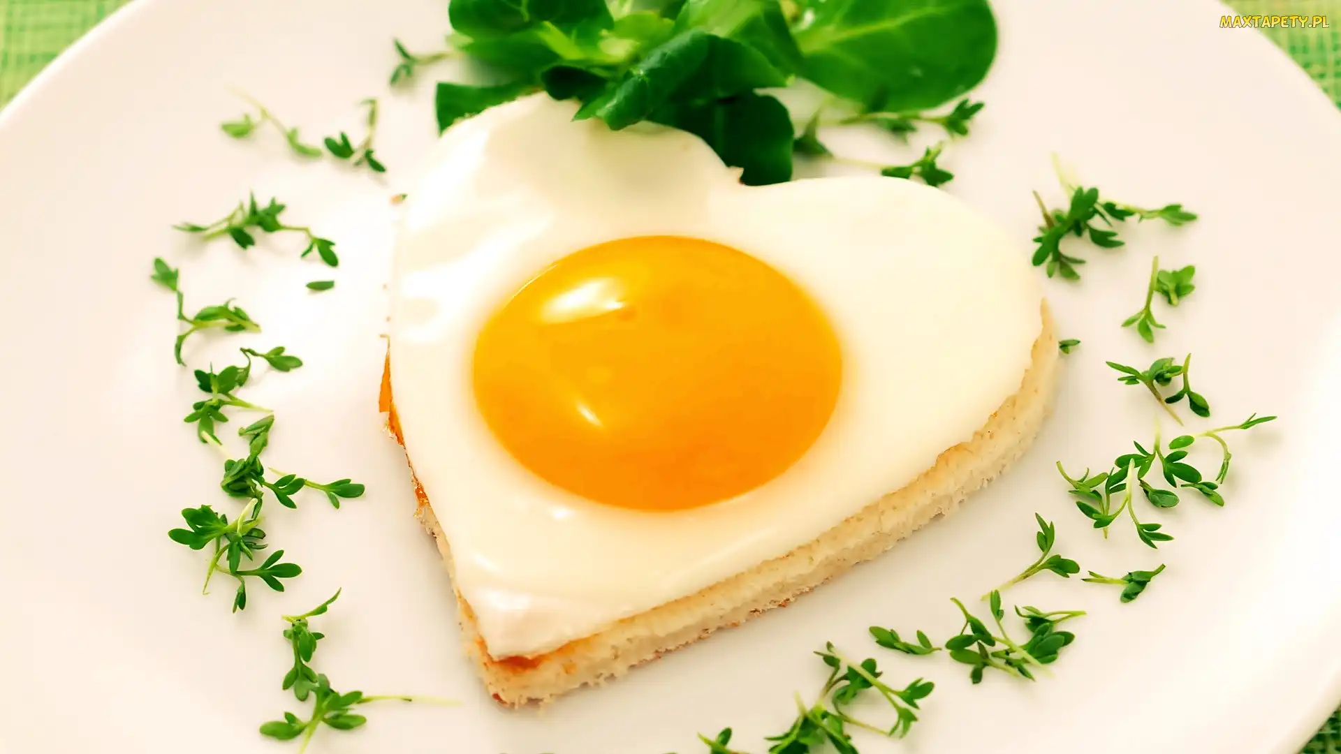 Jajeczko, Serce, Tost