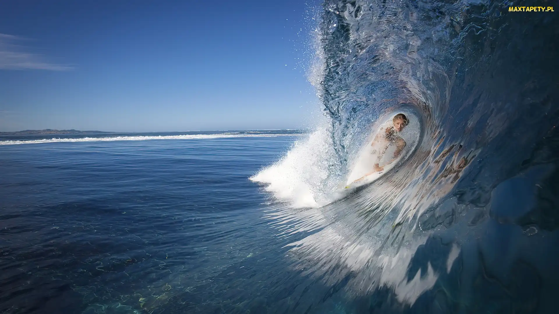 Surfing, Ocean