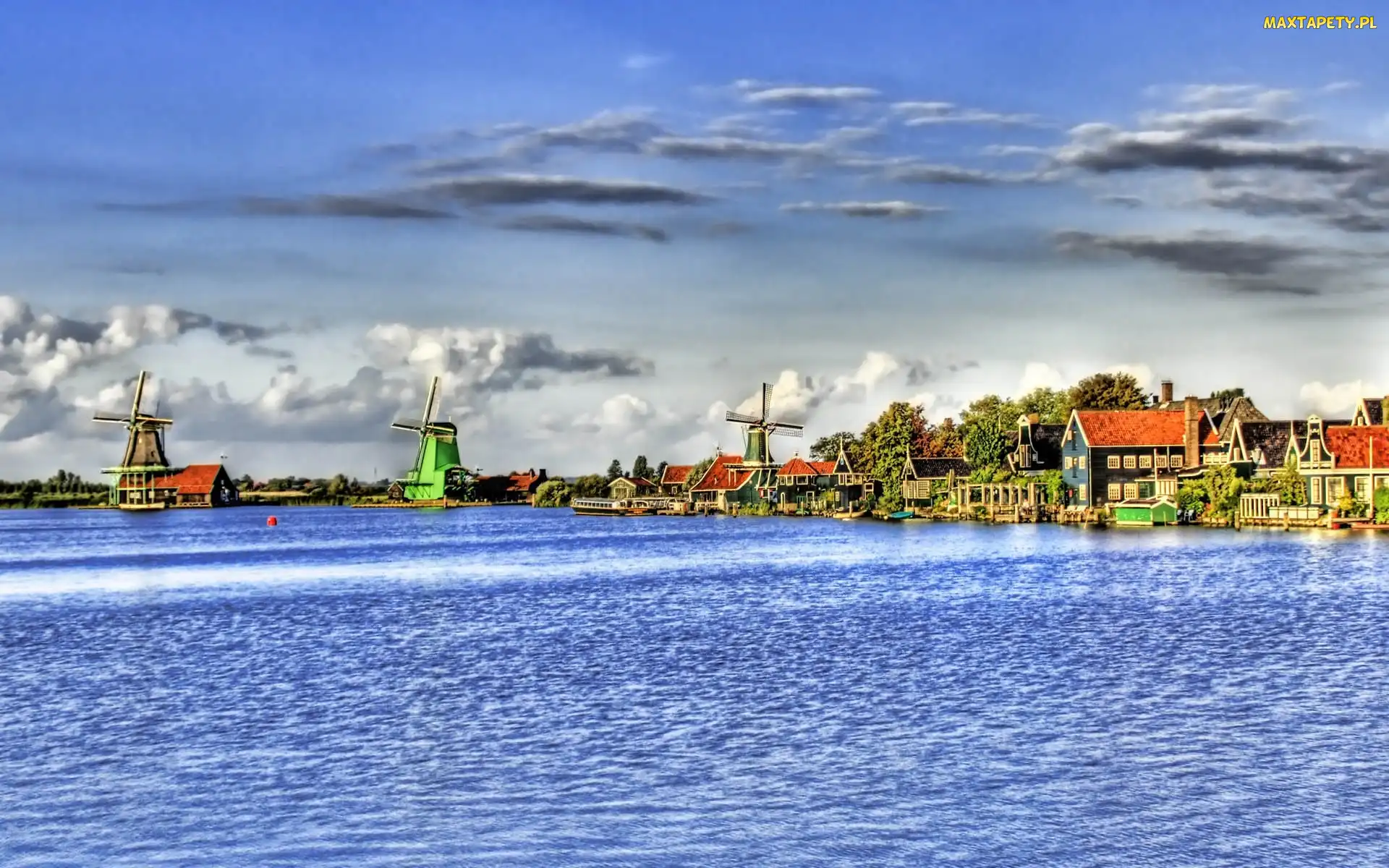 Wiatraki, Wybrzeże, Domki