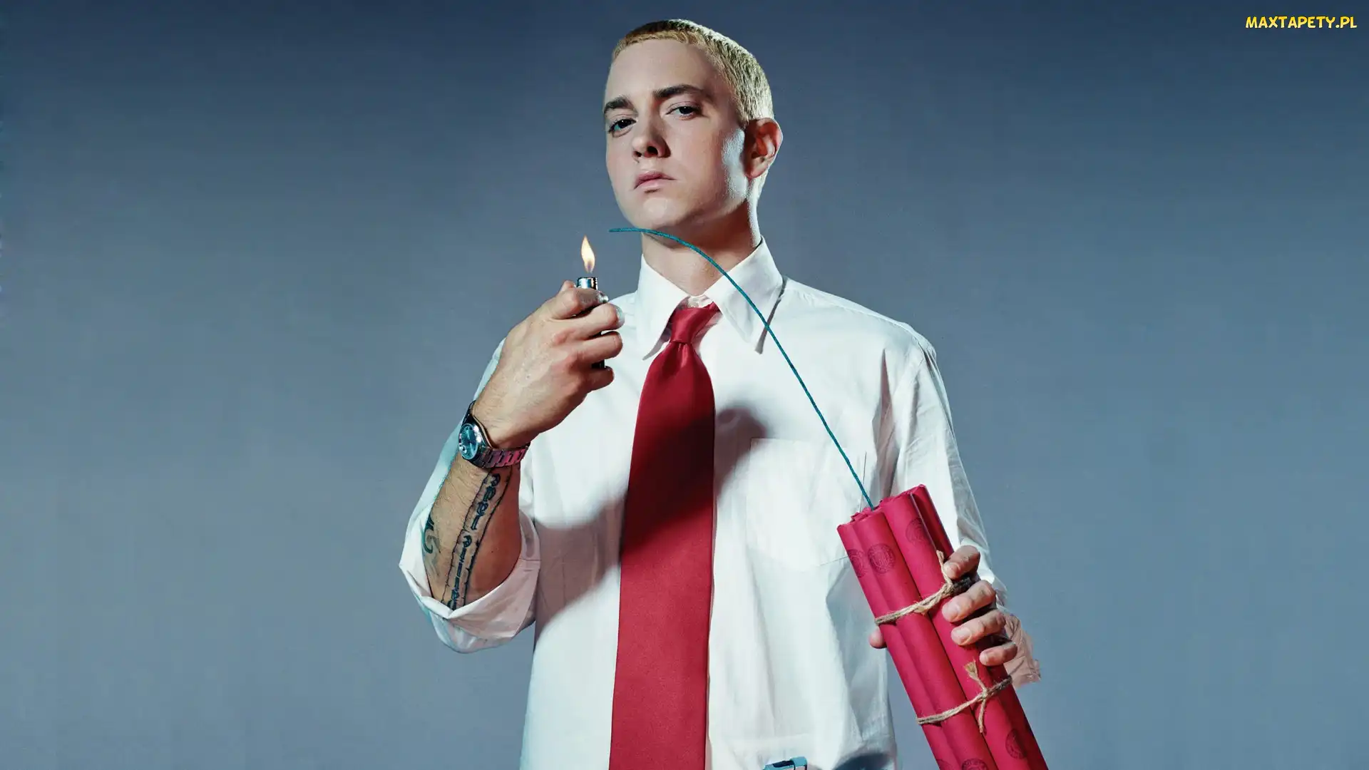 Eminem, Krawat, Zapalniczka, Dynamit