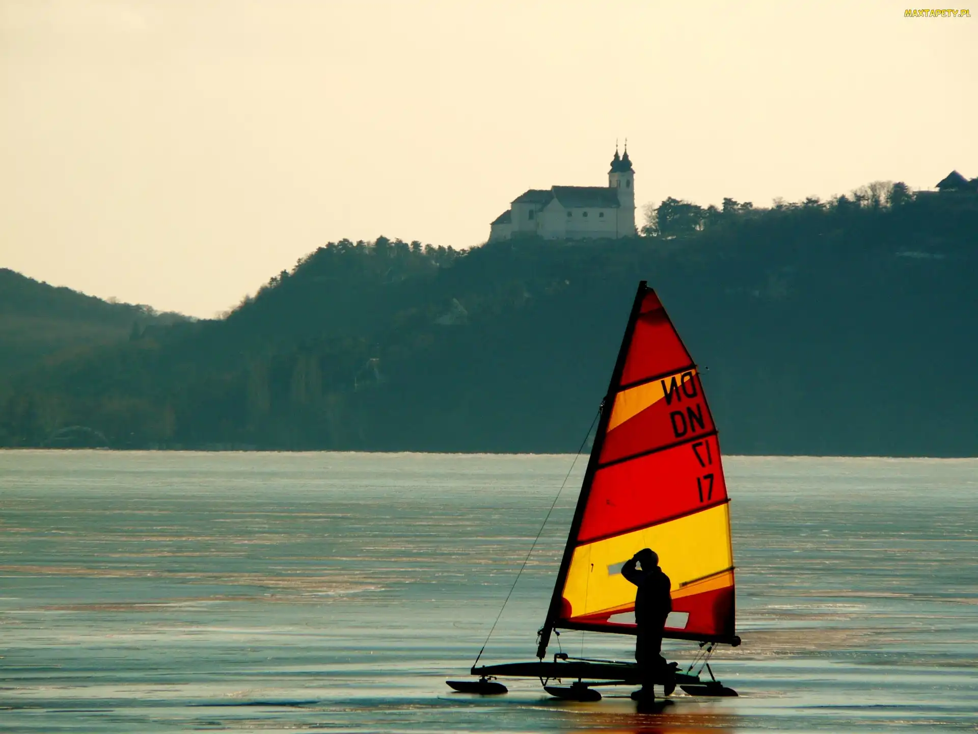 Zamek, Lód, Bojer, Jezioro