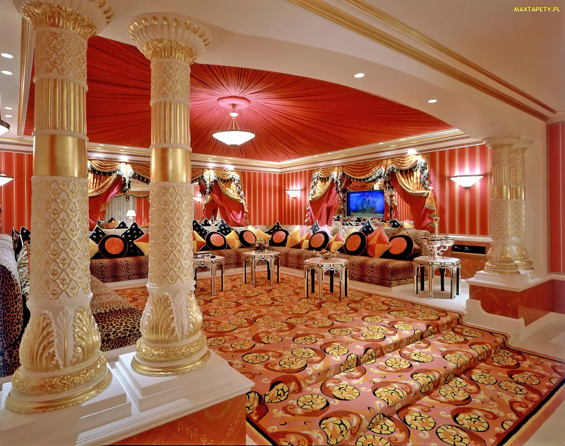 Hol, Luksus, Hotel