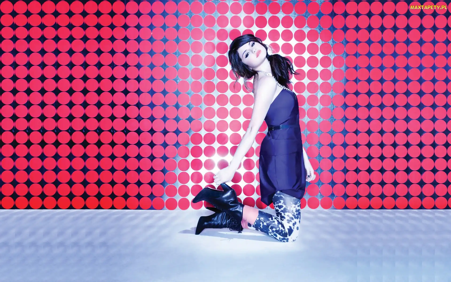 Sukienka, Leginsy, Selena Gomez