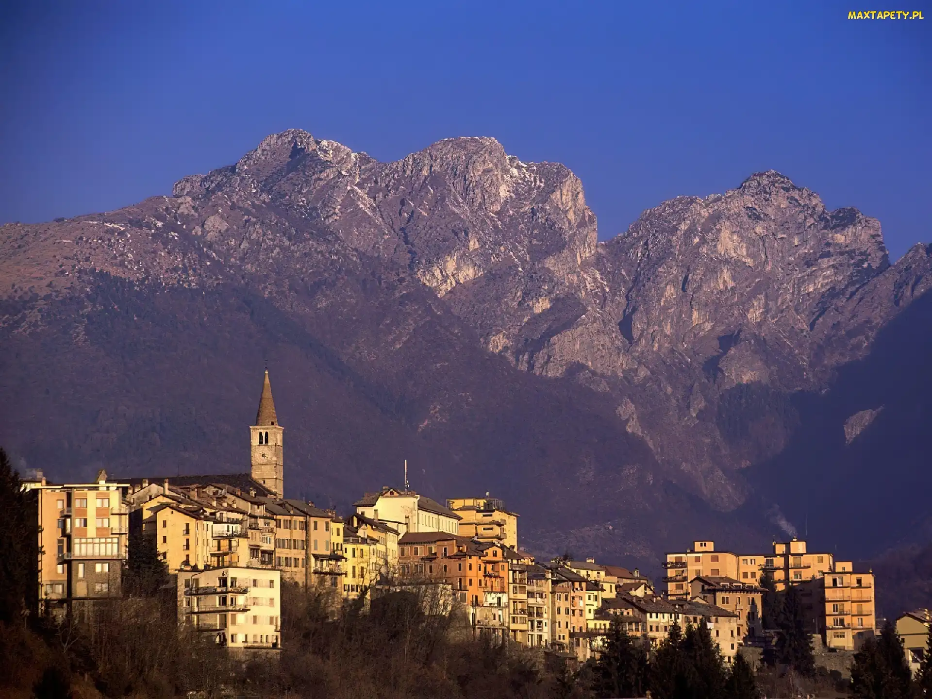 Belluno, Zabudowania, Włochy