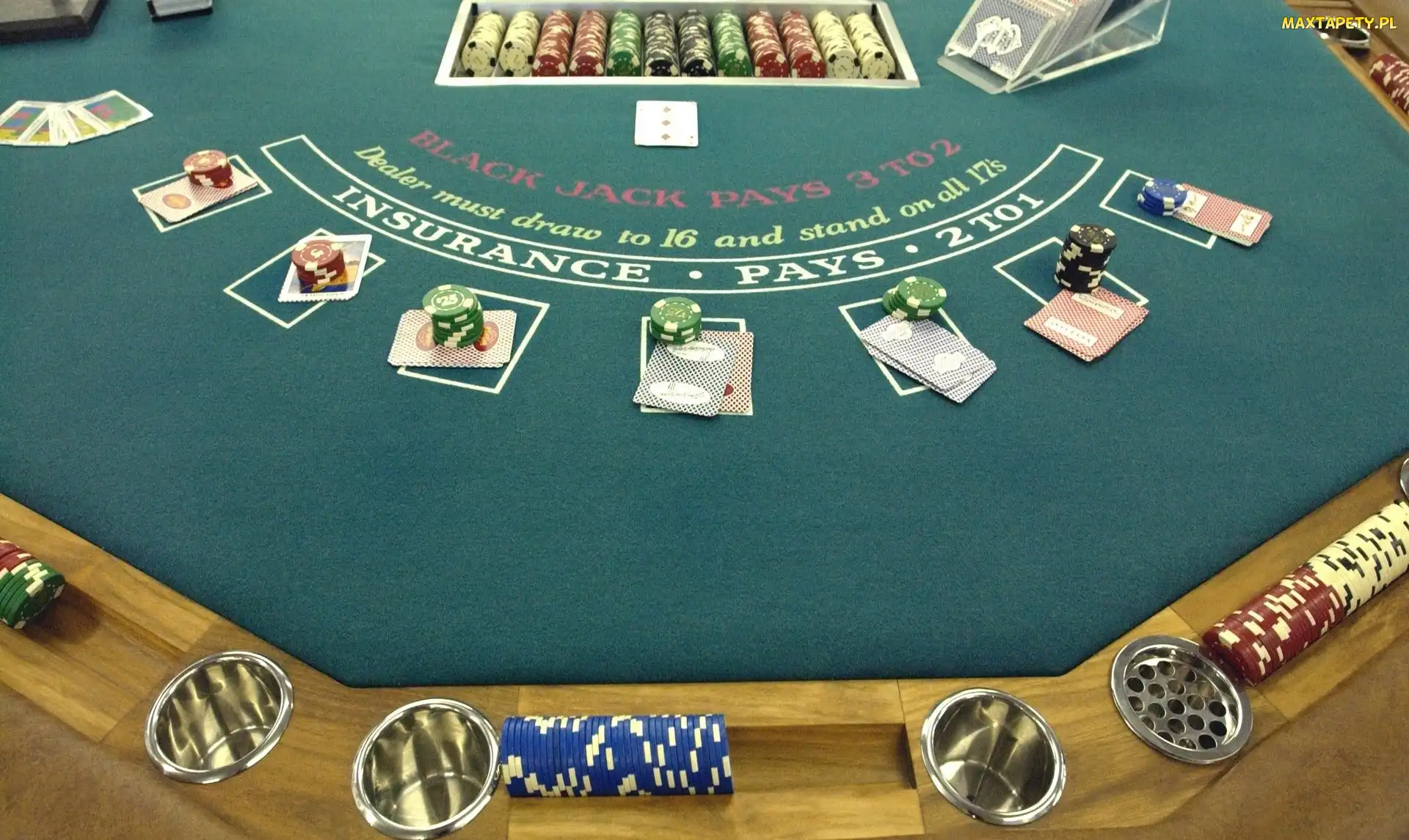 Karty, Żetony, Gambling