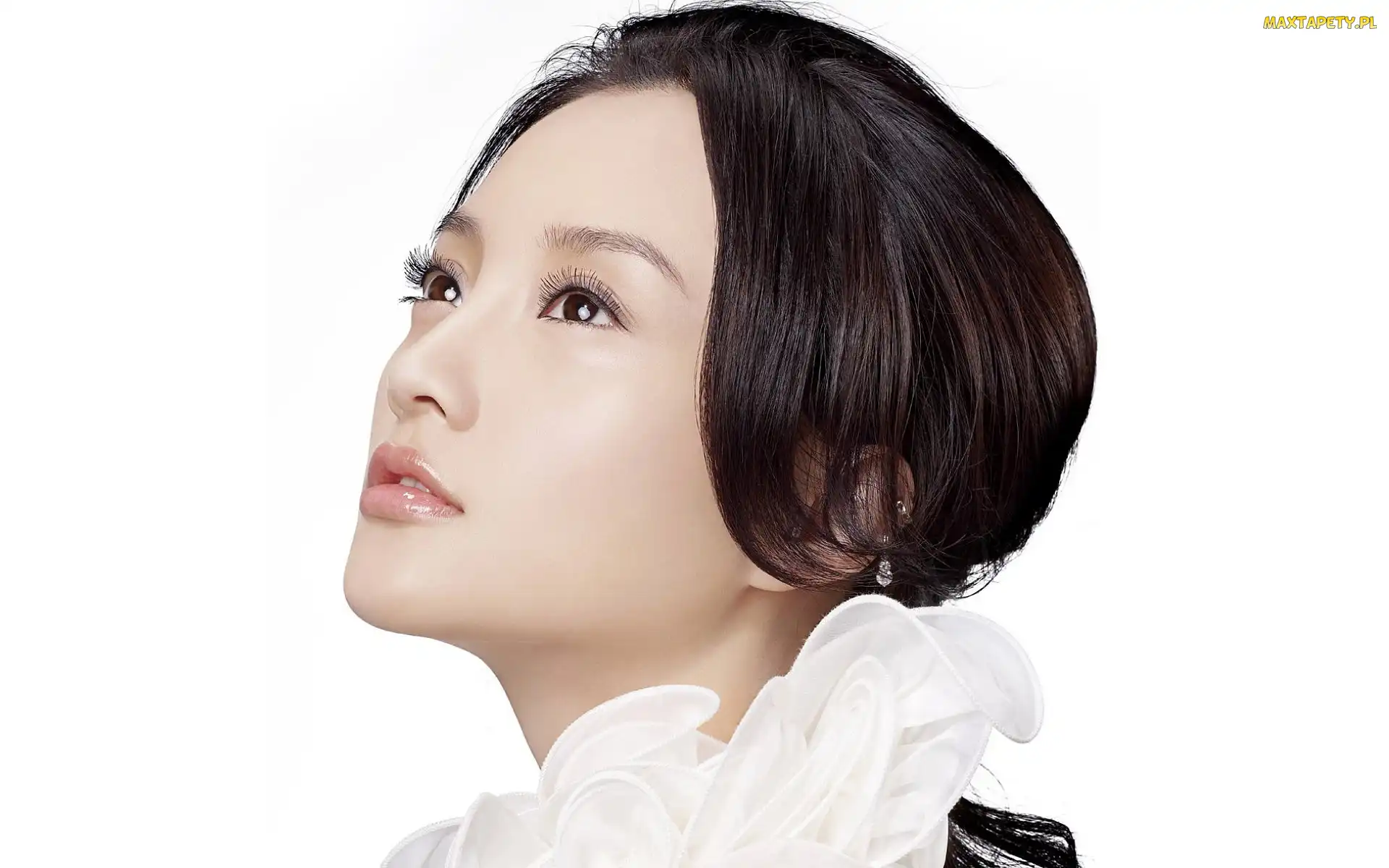 Zhou Xun, Makijaż, Urocza