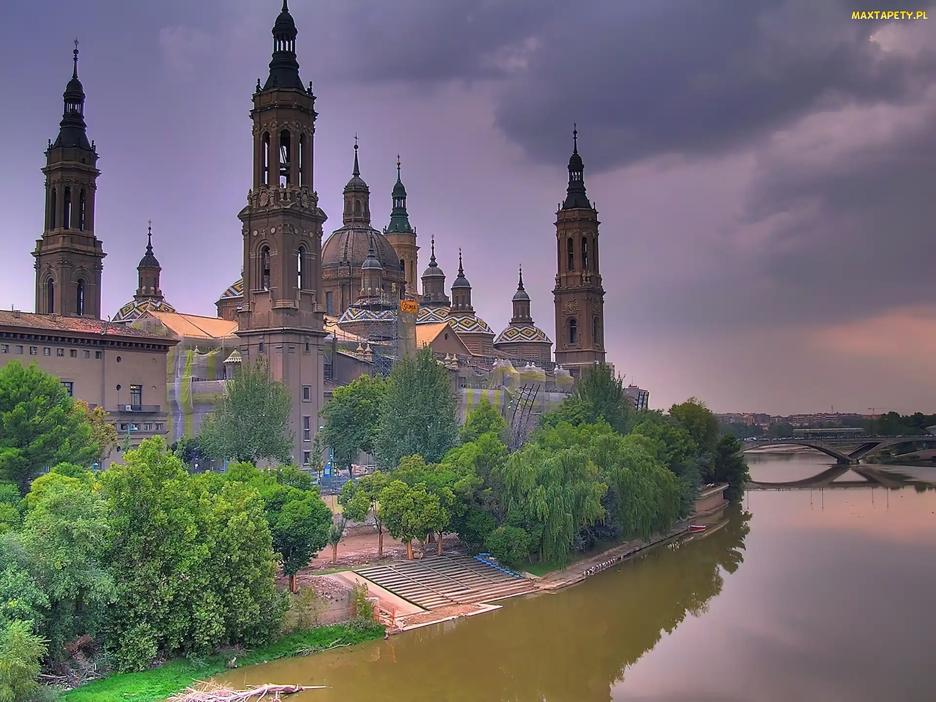Bazylika Del Pilar, Hiszpania, Saragossa