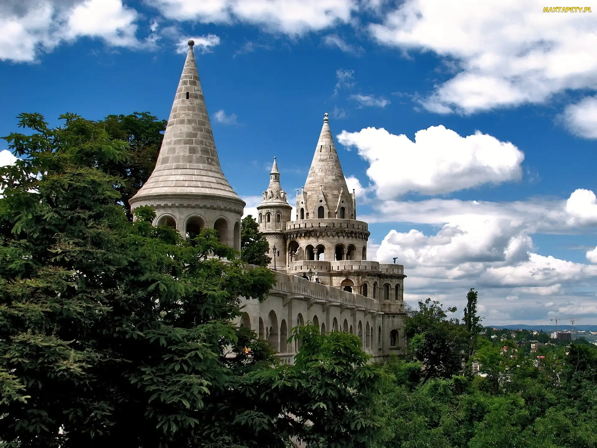 Budapeszt, Węgry, Baszta rybacka, Chmury, Zamek