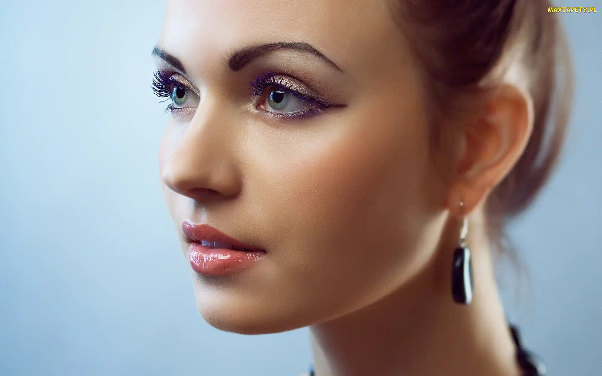 Portret, Biżuteria, Brunetka, Makijaż