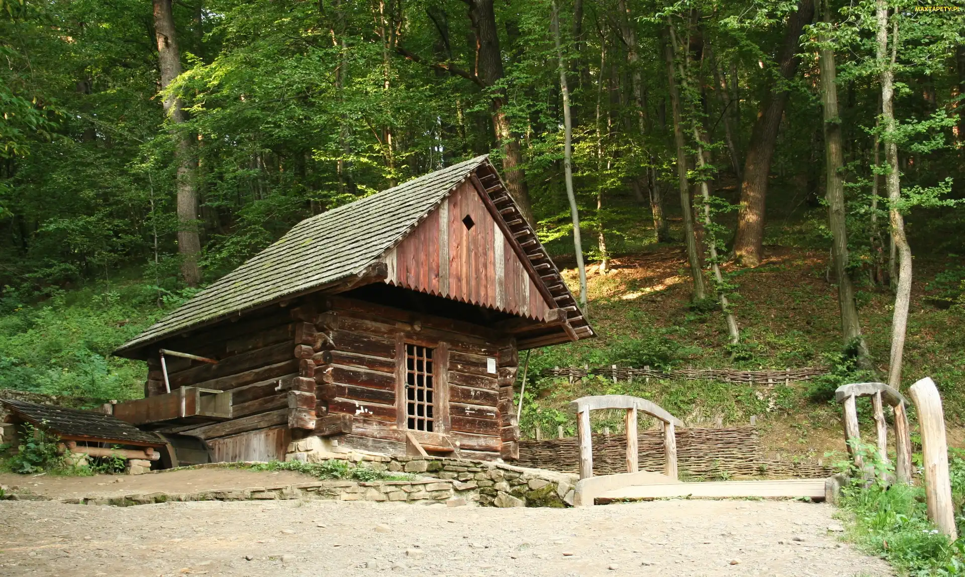 Mostek, Wodny, Las, Młyn
