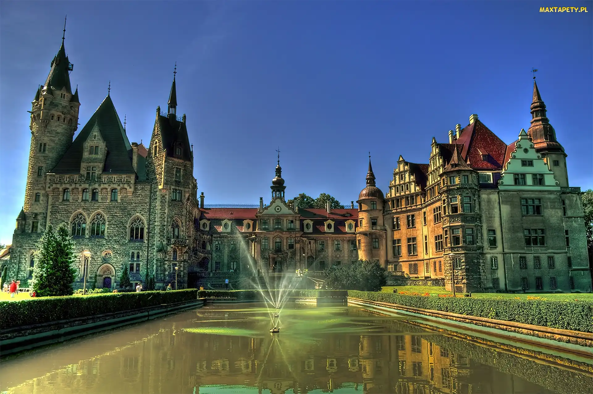 Polska, Moszna, Fontanna, Zamek