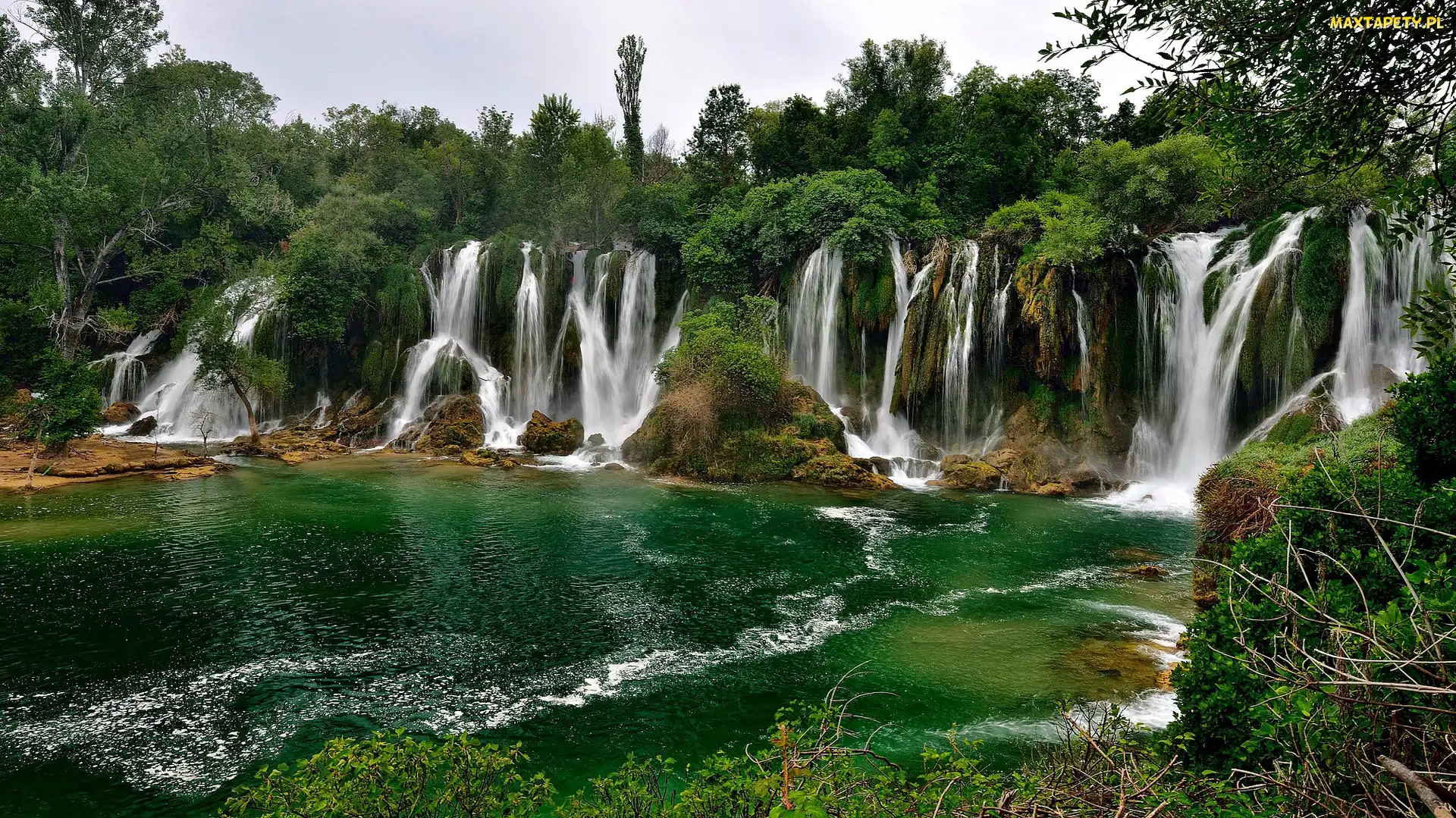 Bośnia, Kravice, Wodospady, Zieleń