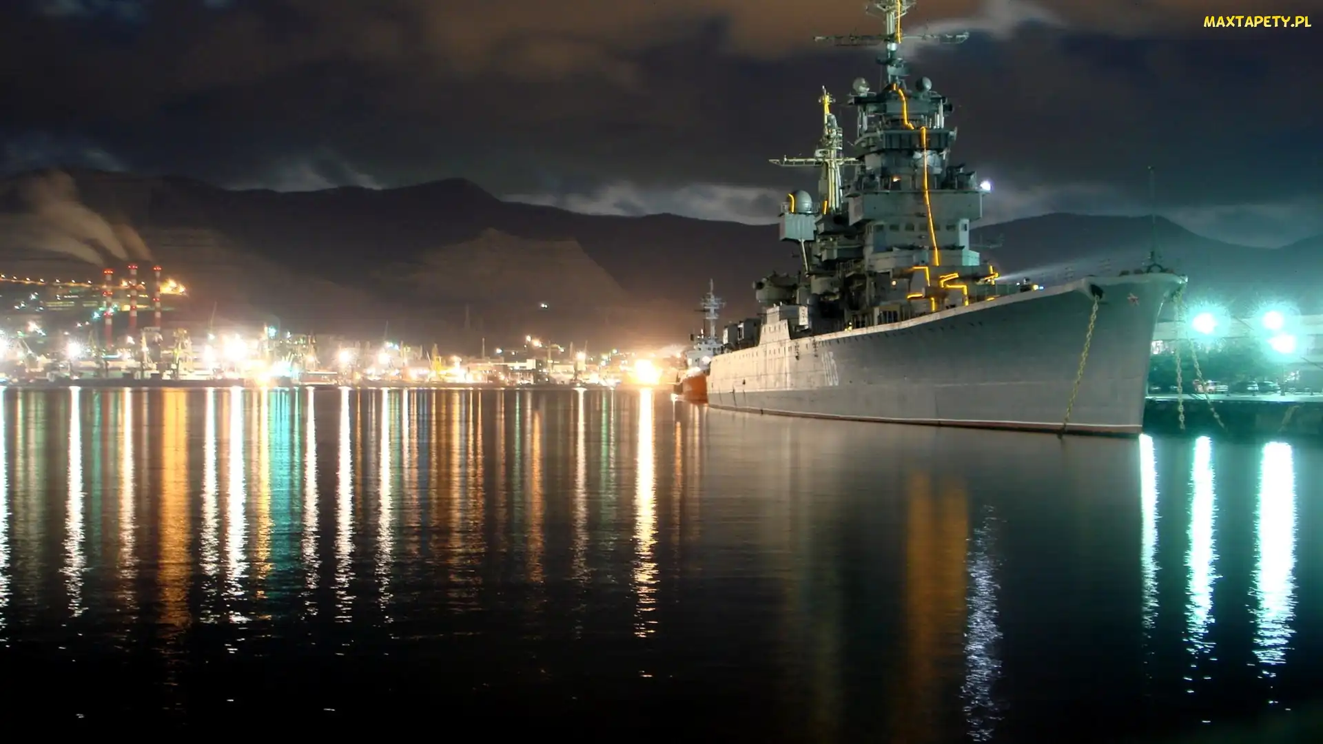 Wojskowy, Odbicie, Noc, Port, Statek