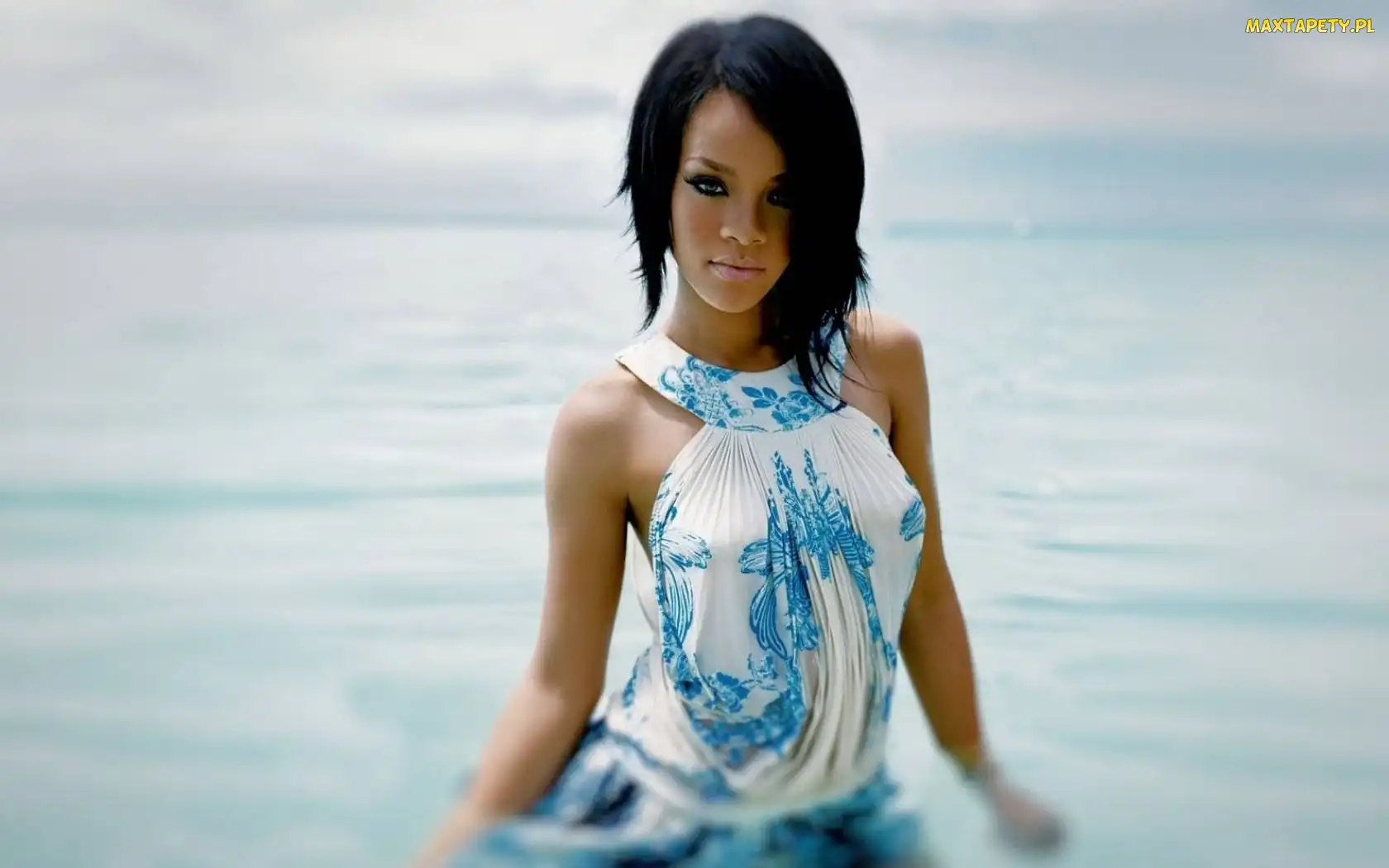 Rihanna, Sukienka, Niebieska