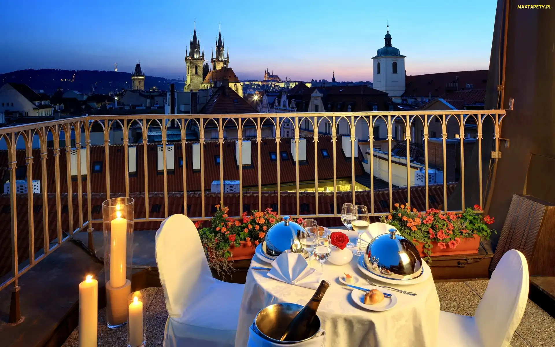 Czechy, Kolacja, Stolik, Balkon, Praga