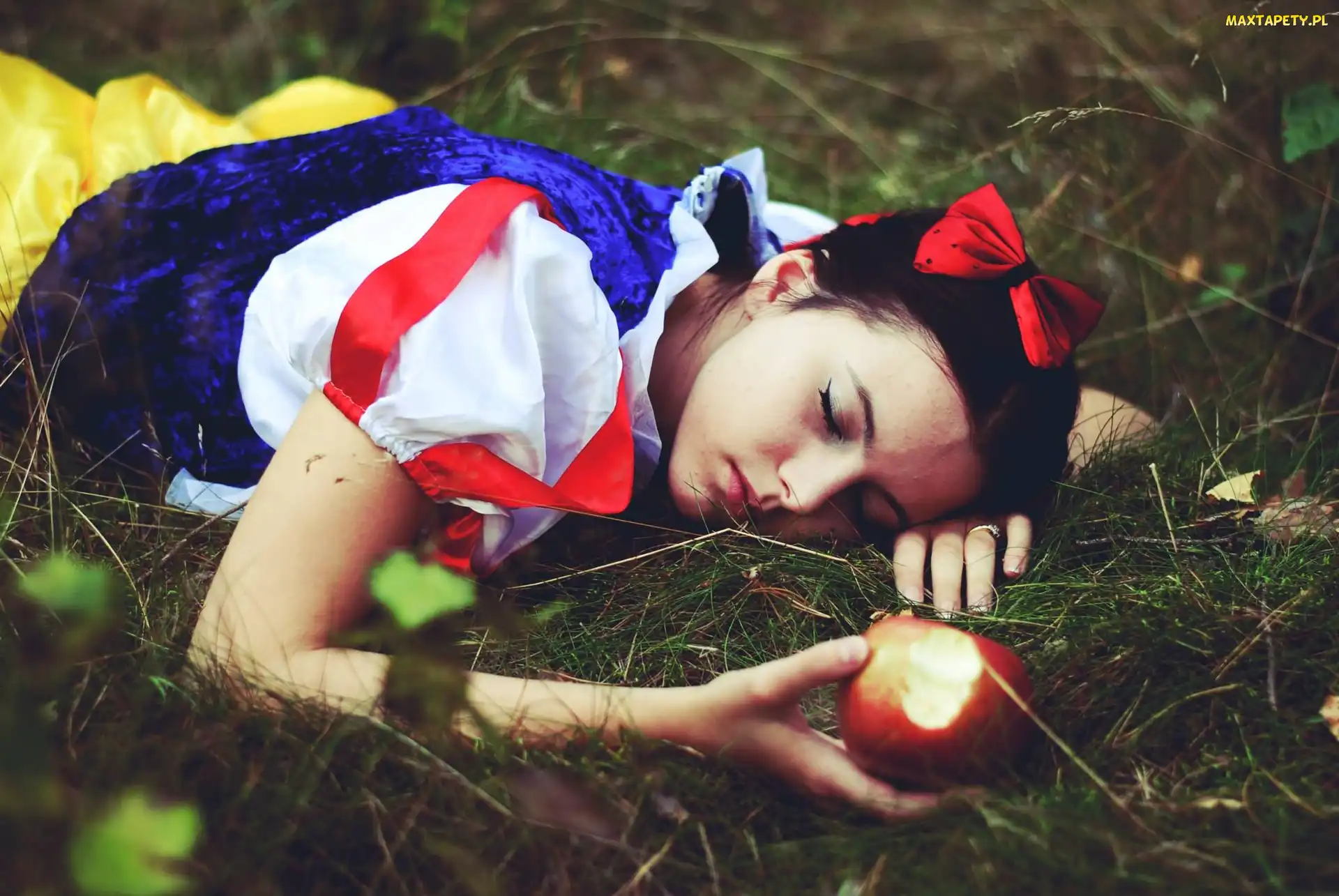 Jabłko, Cosplay, Snow White and the Seven Dwarfs, Królewna Śnieżka i siedmiu krasnoludków, Jabłko, Dziewczyna