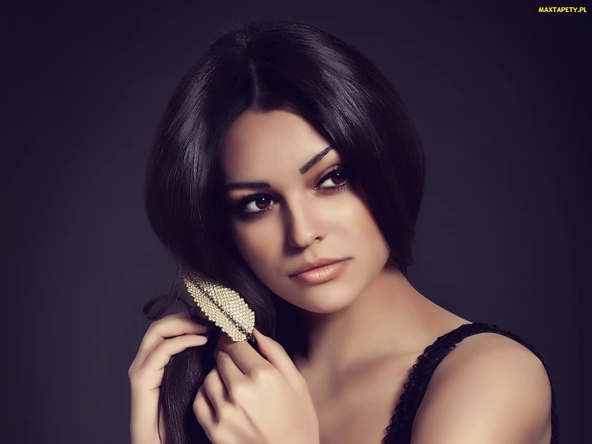 Biżuteria, Makijaż, Brunetka, Modelka