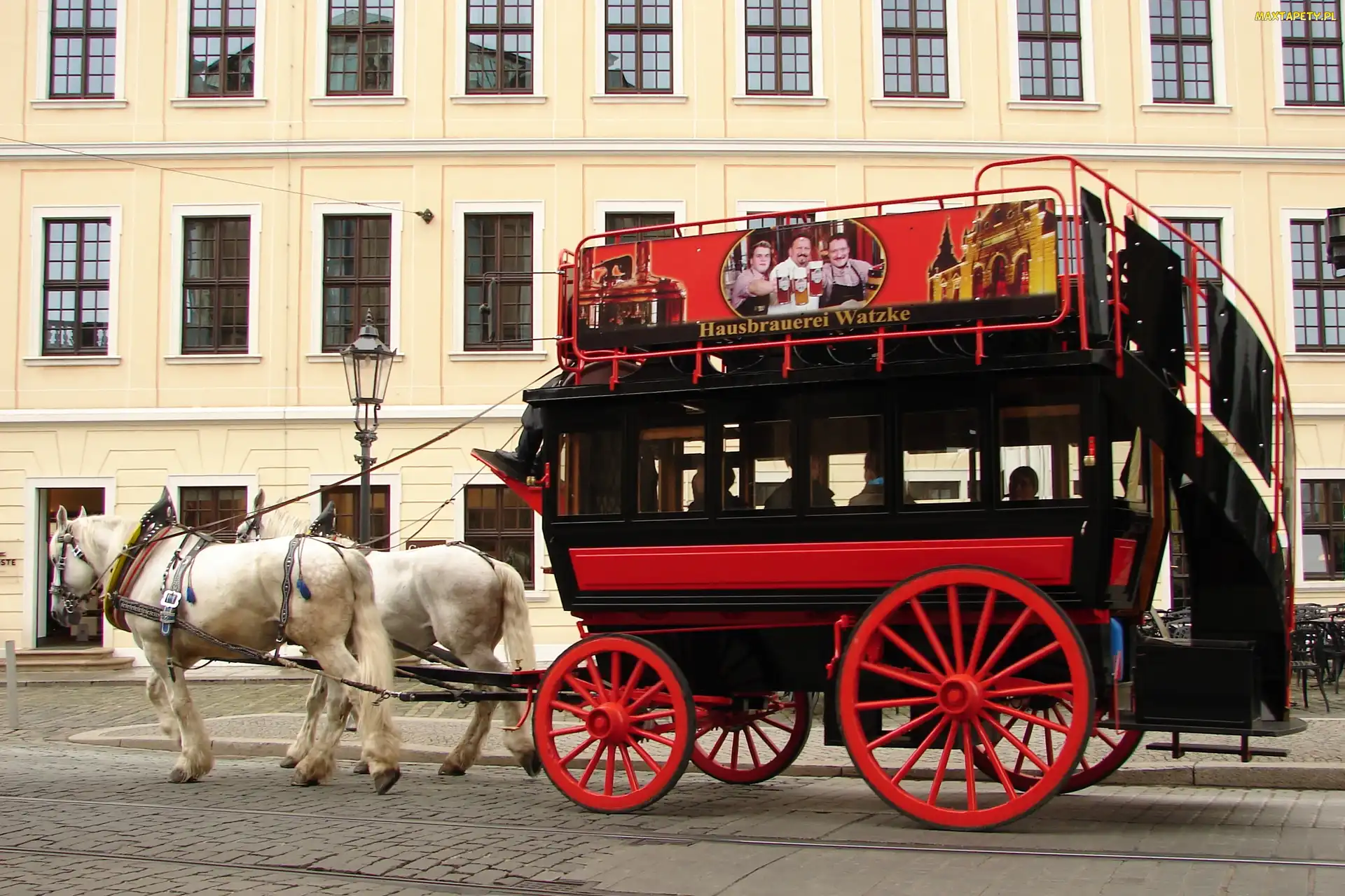Piętrowy, Konie, Dyliżans