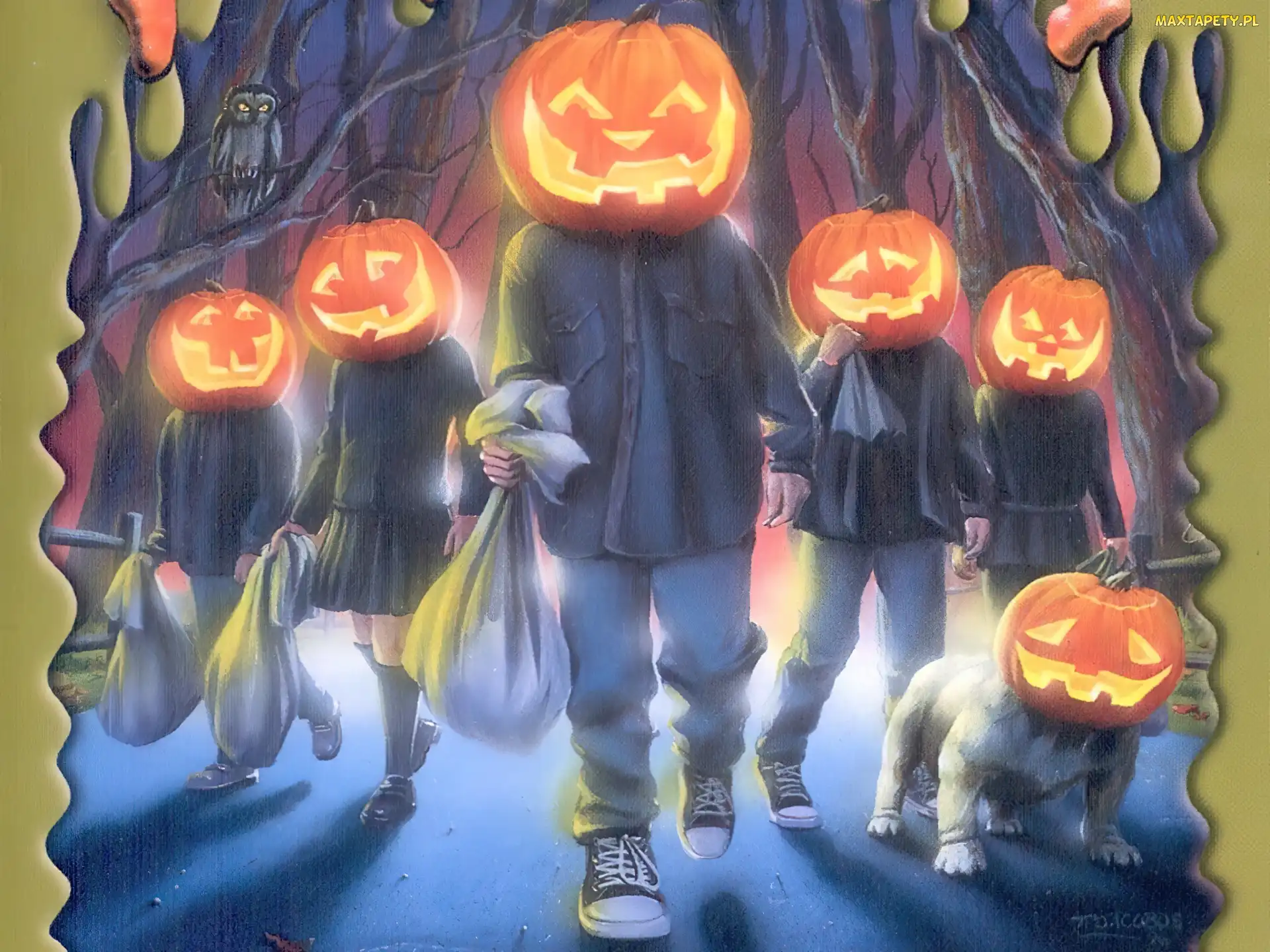 Halloween, ludzie z dyniami na głowie
