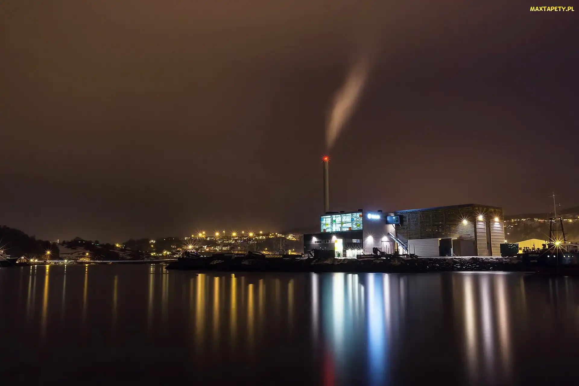 Nocą, Zatoka, Miasto