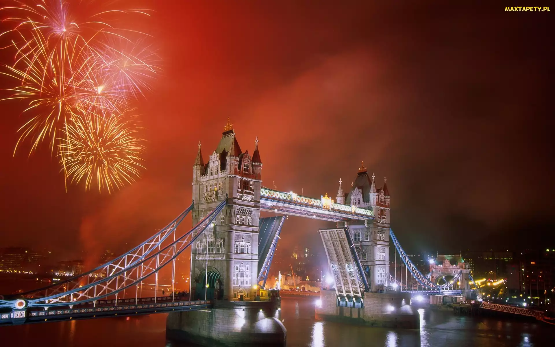 Londyn, Fajerwerki, Tower Bridge