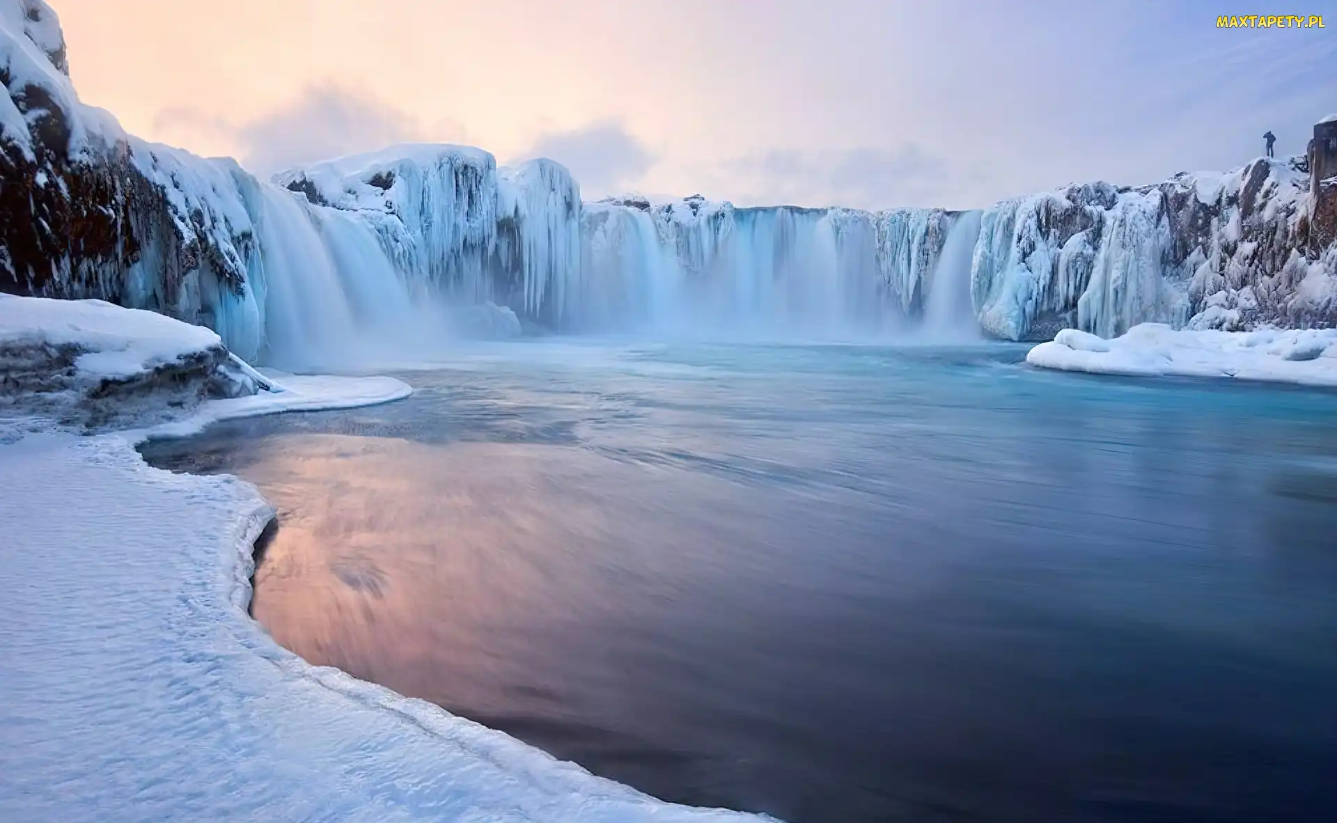 Wodospad Godafoss, Śnieg, Zima, Islandia, Rzeka