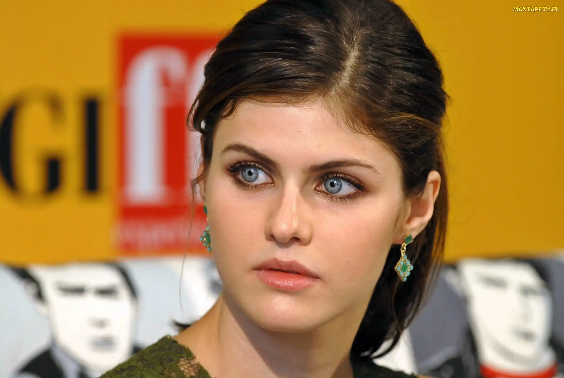 Alexandra Daddario, Zbliżenie, Aktorka