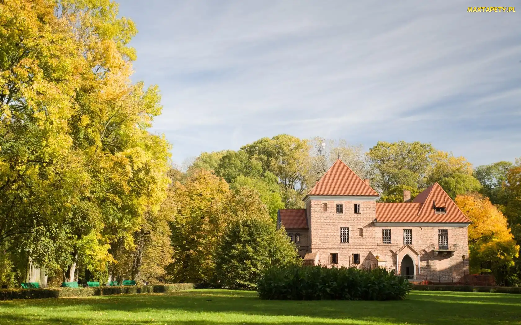 Wieś Oporów, Park, Muzeum, Polska, Zamek w Oporowie