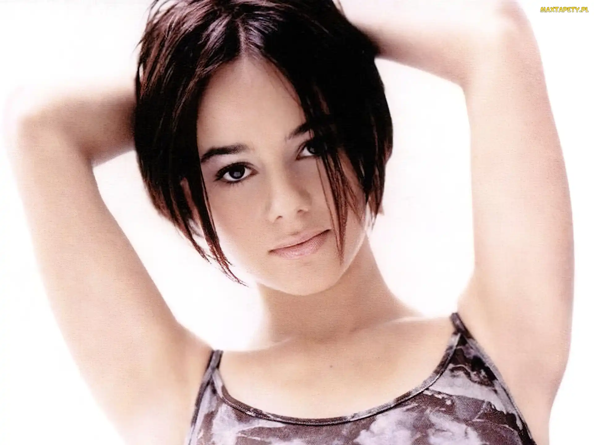 krótkie włosy, Alizee