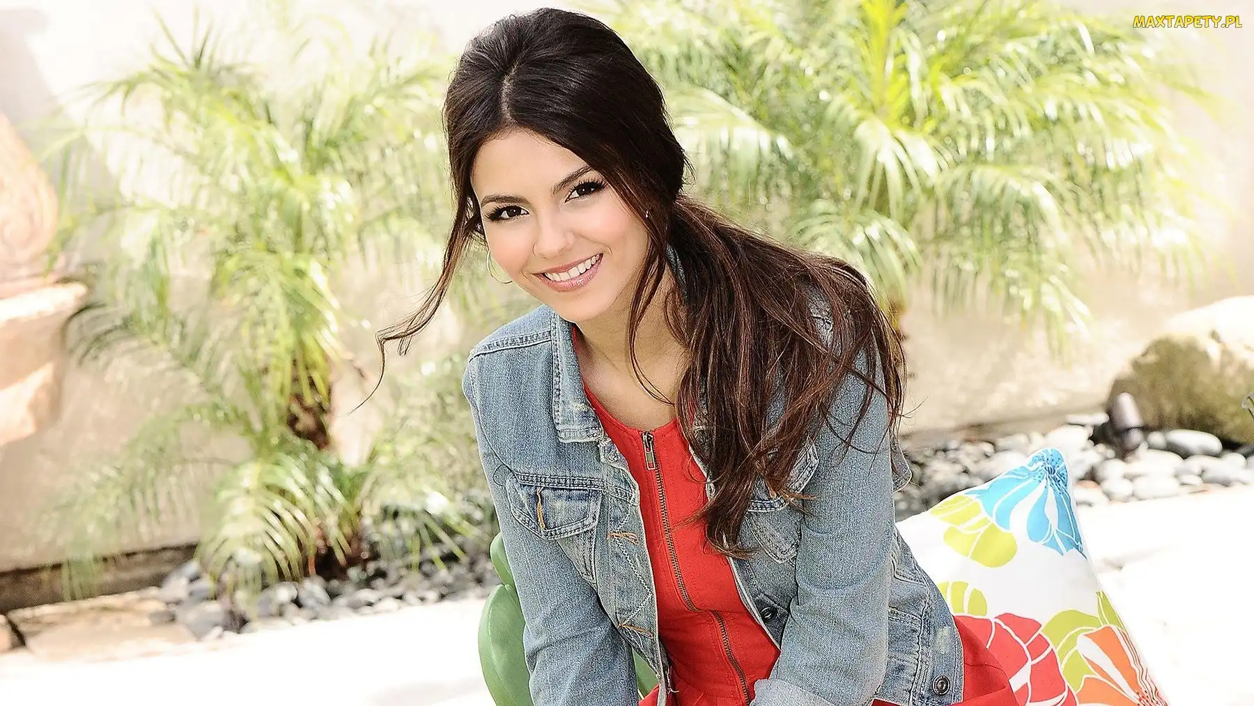 Victoria Justice, Uśmiech