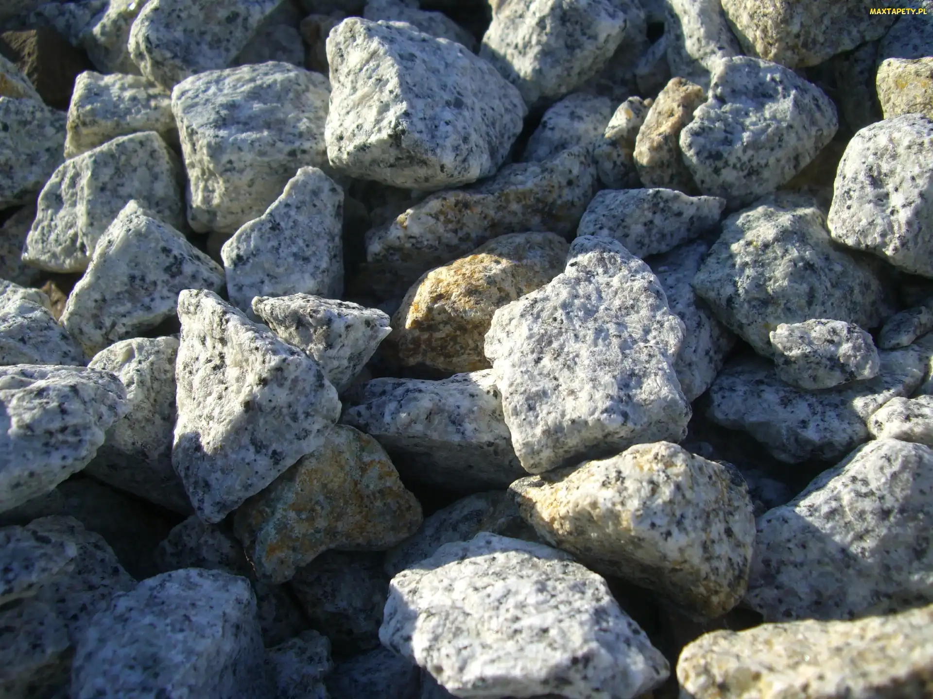 Granit, Kamienie