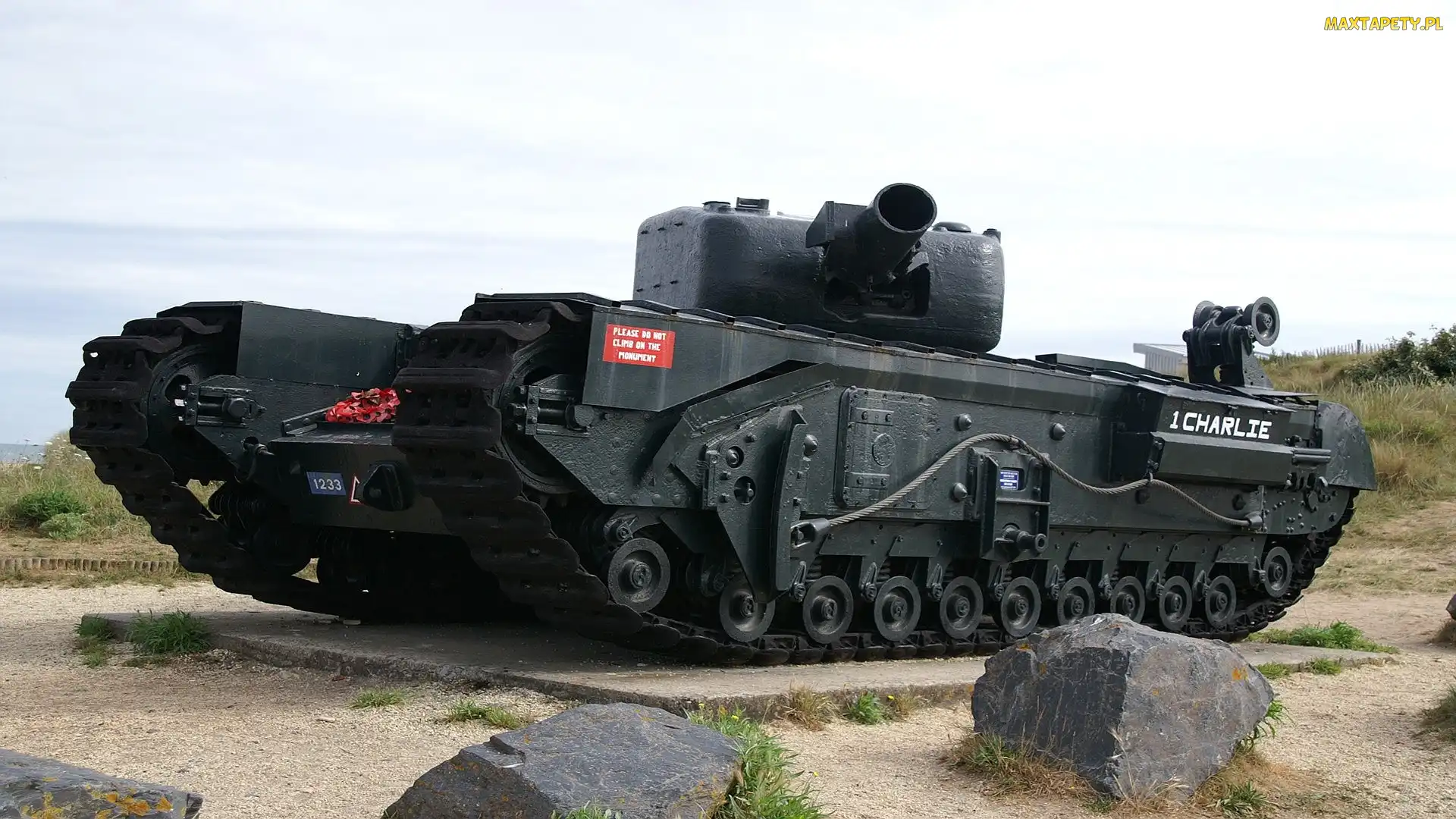 Churchill III, Kamienie, Czołg