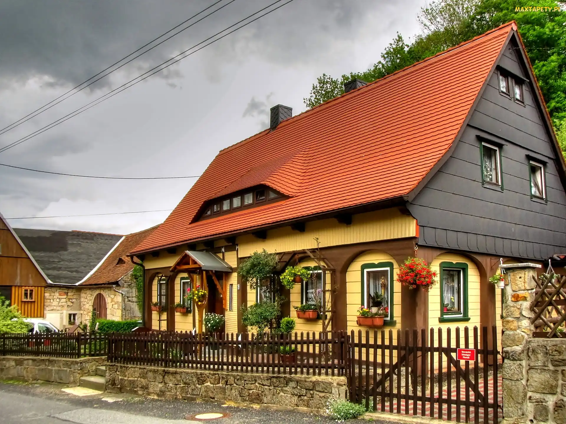 Kwiaty, Ogrodzenie, Niemcy, Dom, Miasto, Grosshenau
