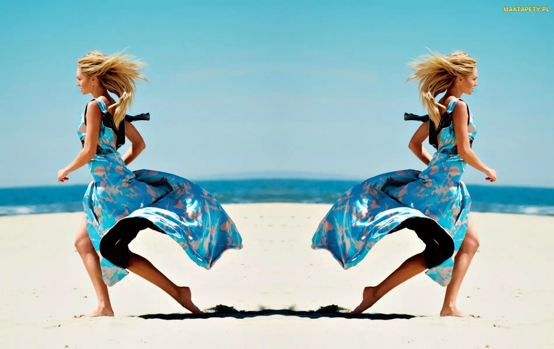 Candice Swanepoel, Plaża