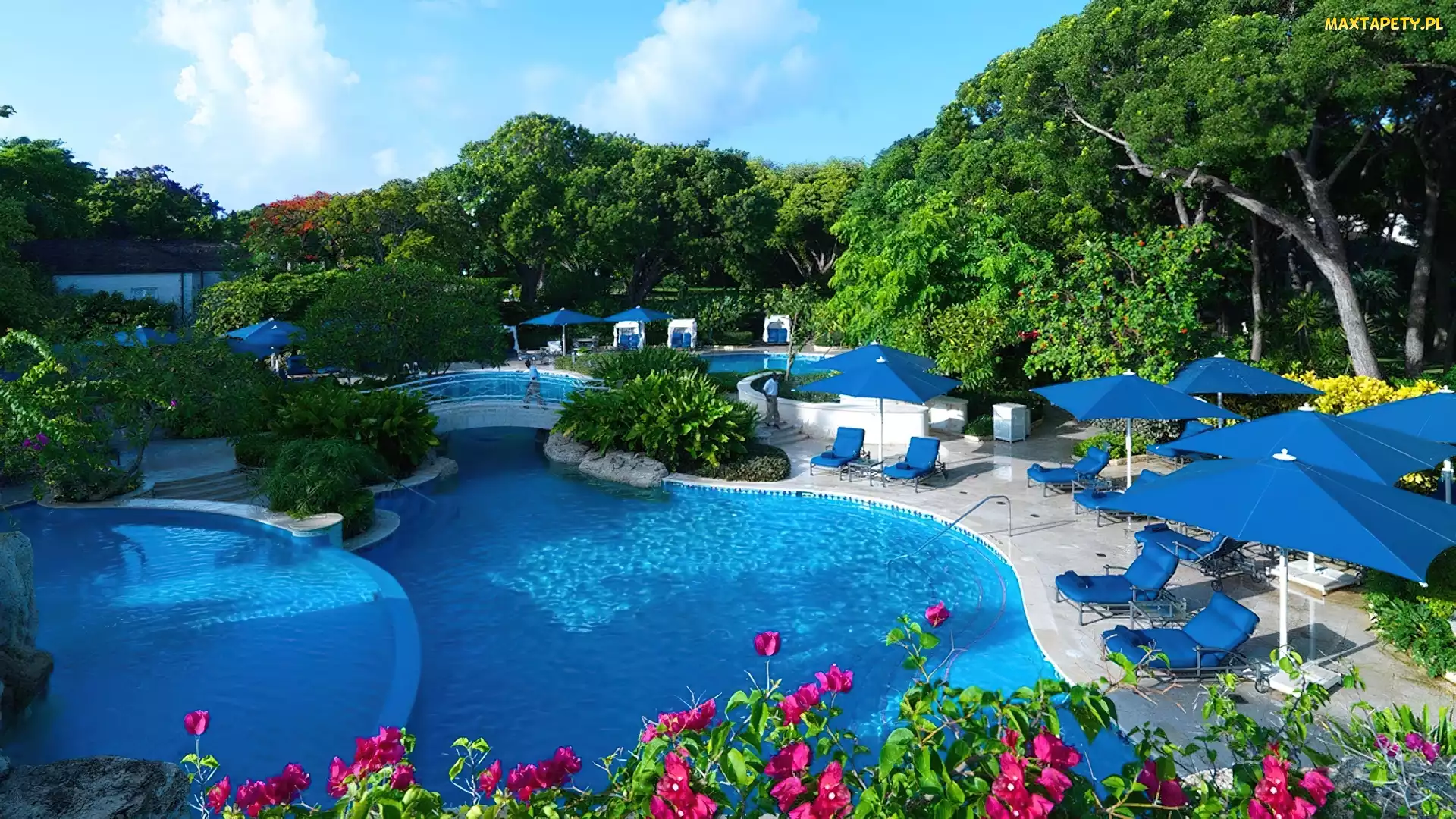 Hotel, Basen
