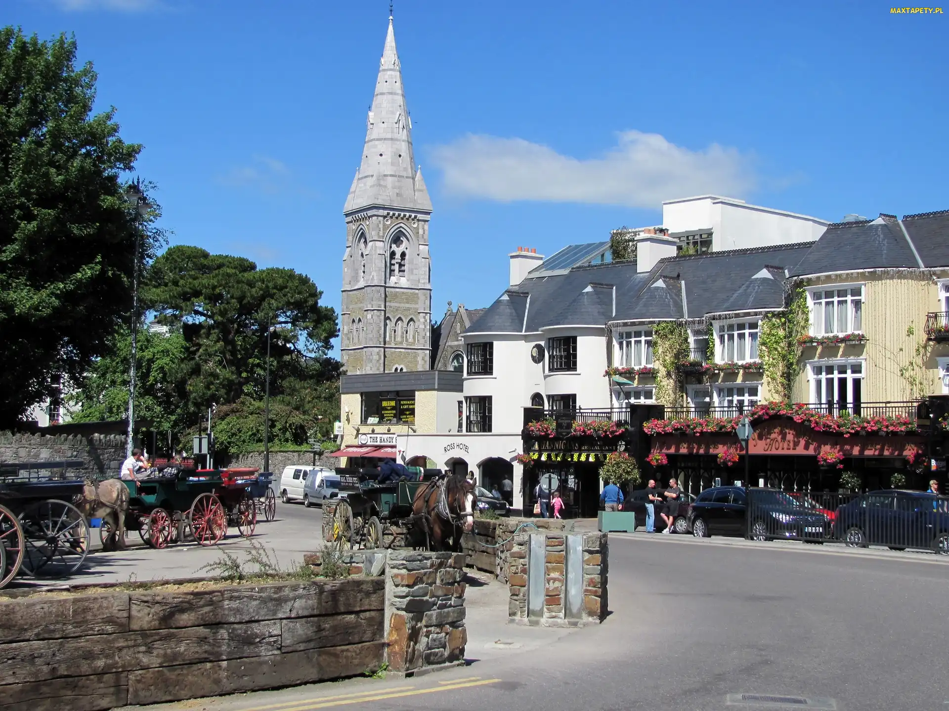 Kościół, Killarney, Domy, Miasta, Konie, Fragment, Zaprzęgi, Plac