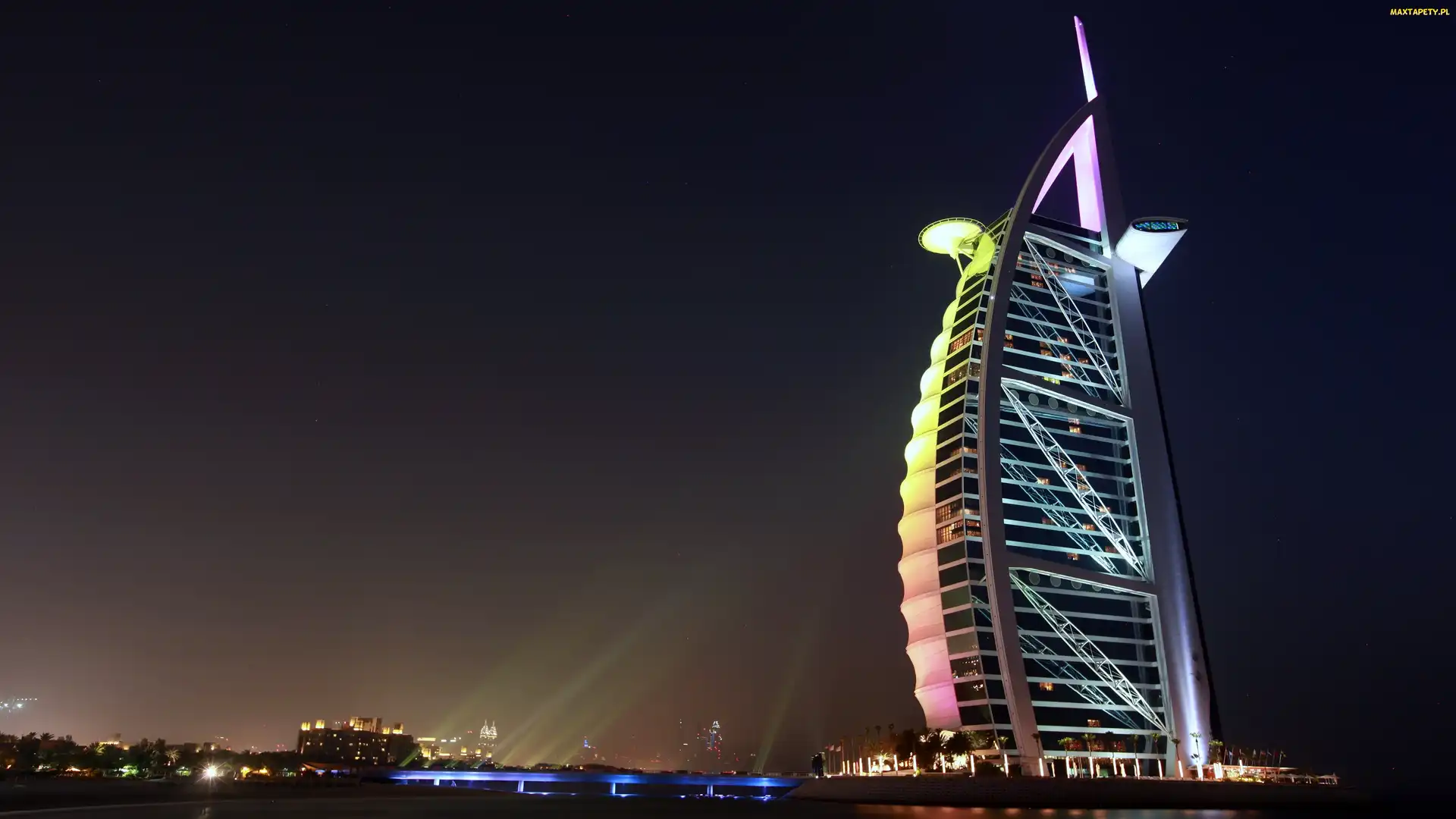 Dubaj, Zjednoczone Emiraty Arabskie, Miasto Nocą, Burdż al-Arab, Budynki, Palmy, Hotel