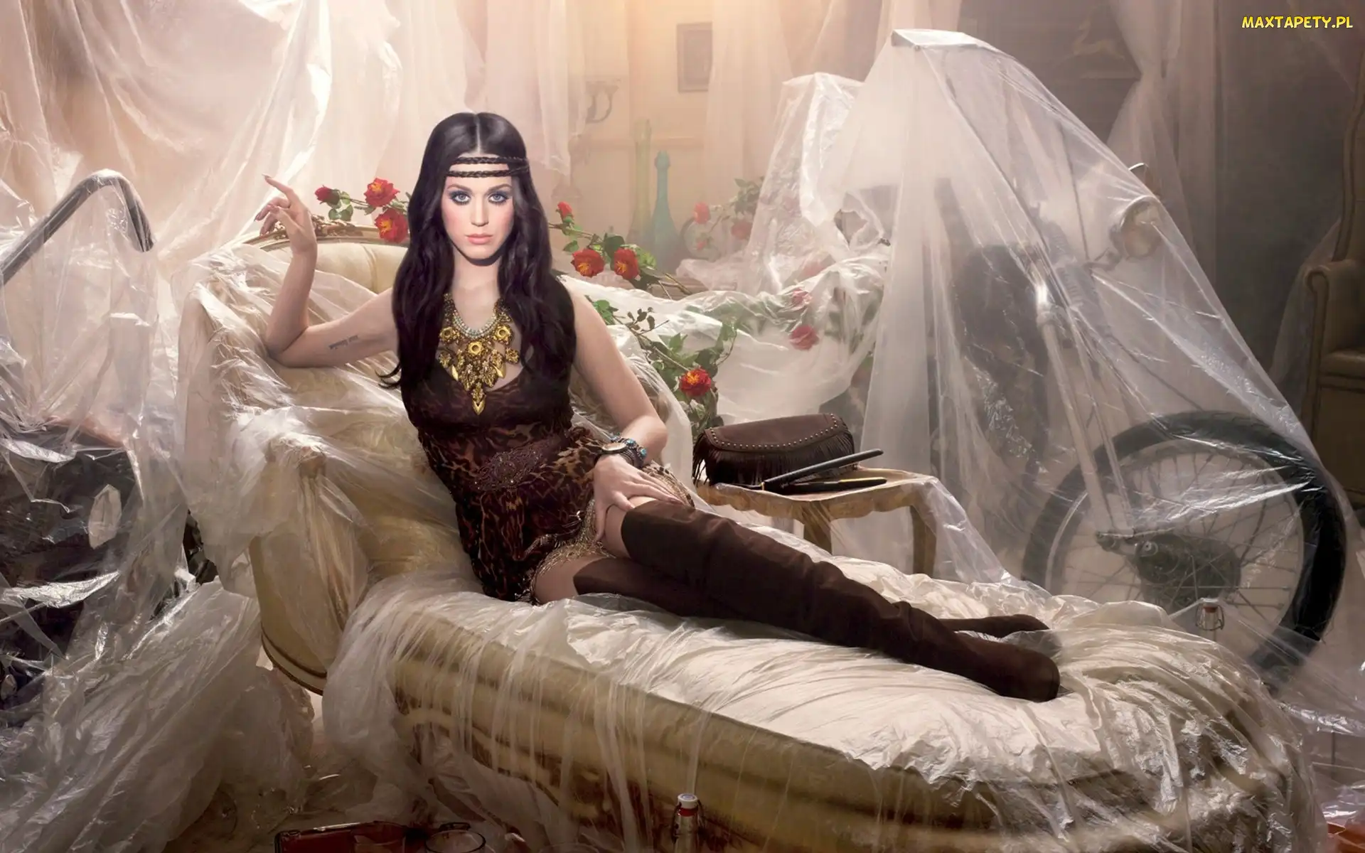 Kanapa, Katy Perry