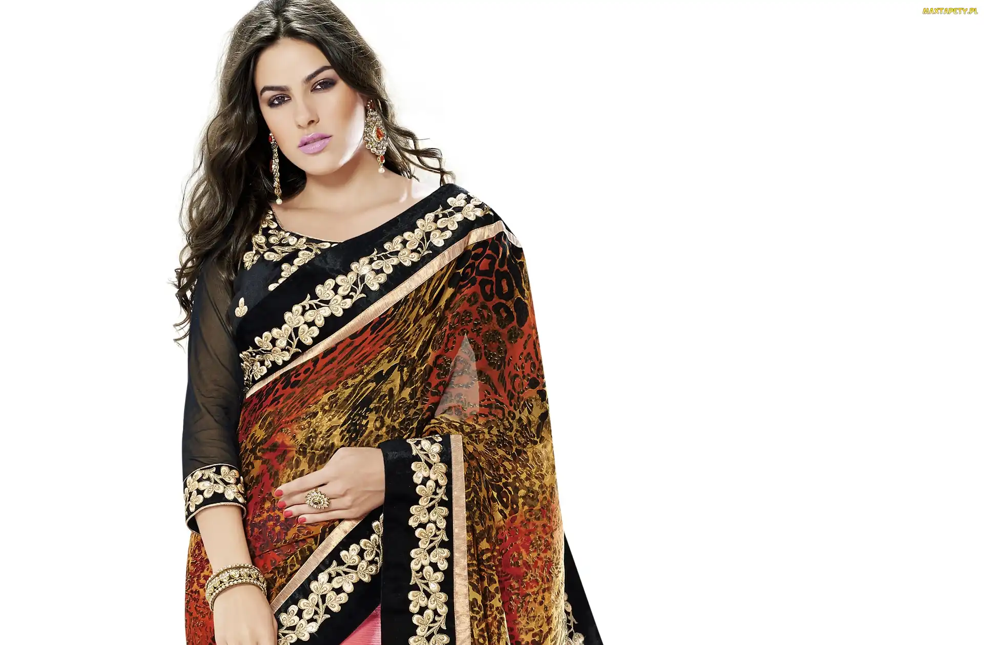 Kobieta, Sari