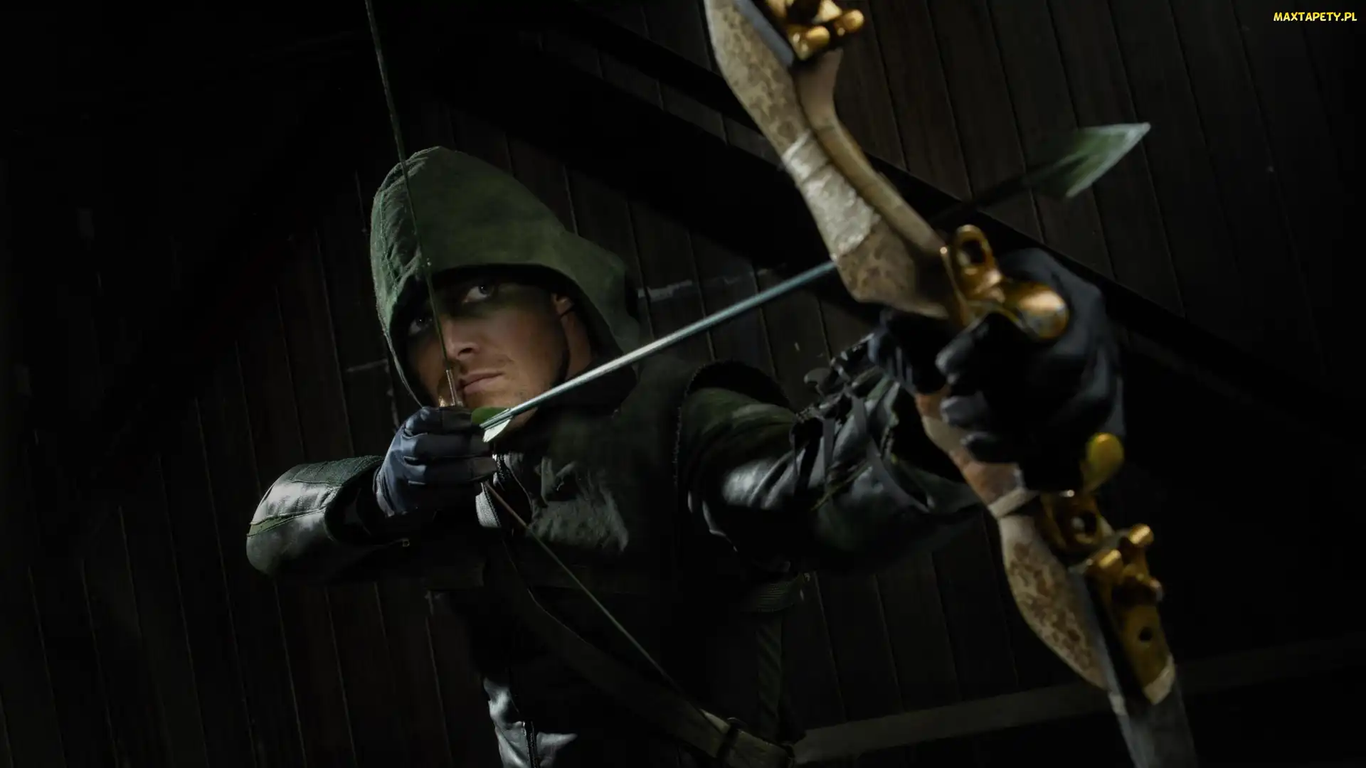 Kaptur, Oliver Queen - Stephen Amell, Arrow, Serial, Zielona strzała, Łuk