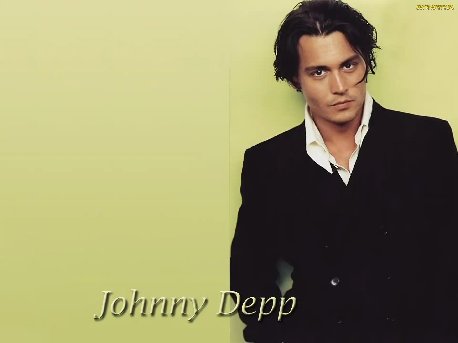 czarna marynarka, biała koszula, Johnny Depp